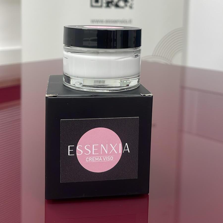 Essenxia LuminaCare